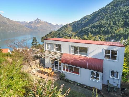 13 Mackinnon Terrace, Fernhill/Sunshine Bay