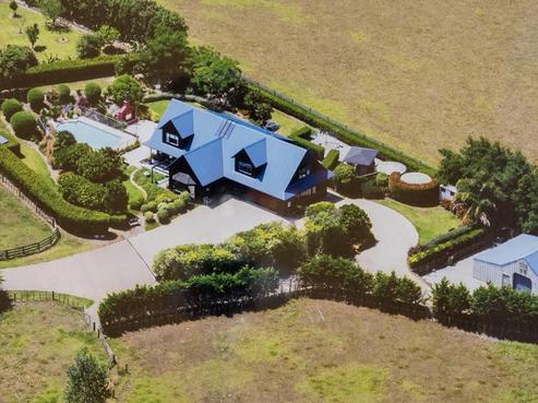 8 Potts Road, Whitford