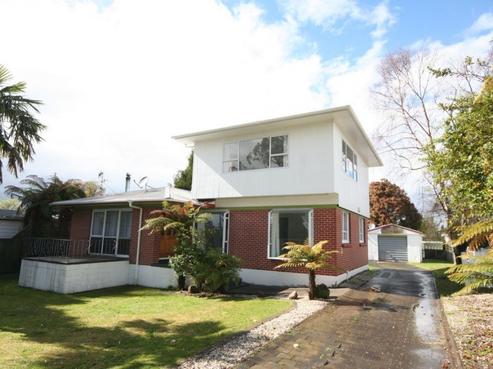 58 Sunset Road, Mangakakahi