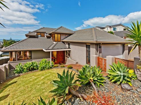 19 Eastcliffe Road, Castor Bay