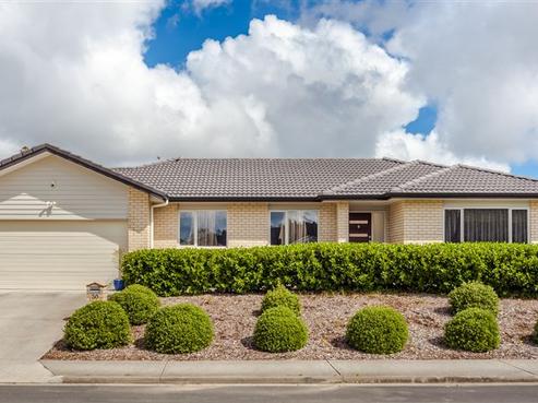 30 Bradnor Meadows Drive, Swanson