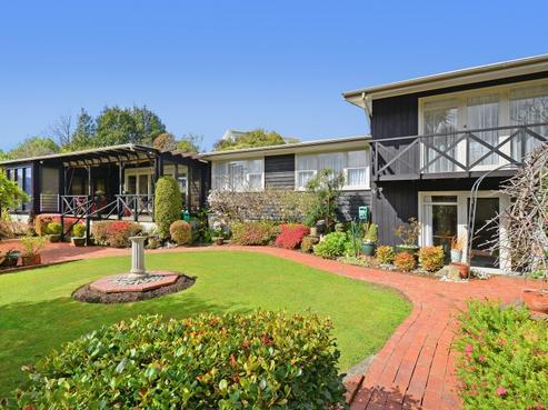 20 Dowling Grove, Silverstream