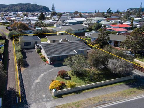 206 Chartwell Avenue, Whangamata