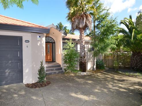 6 Tyrico Close, Unsworth Heights