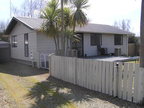 1129 River Road, Broadlands Forest