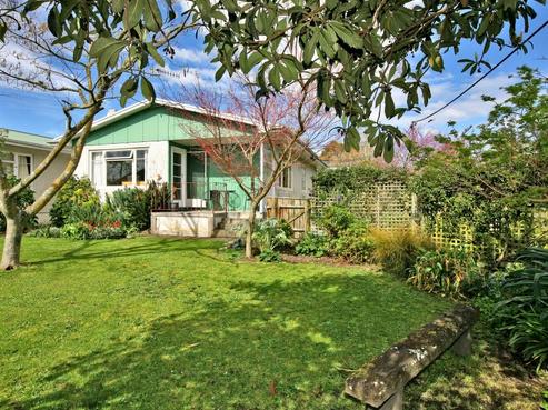 1/4 Guthrie Road, Havelock North