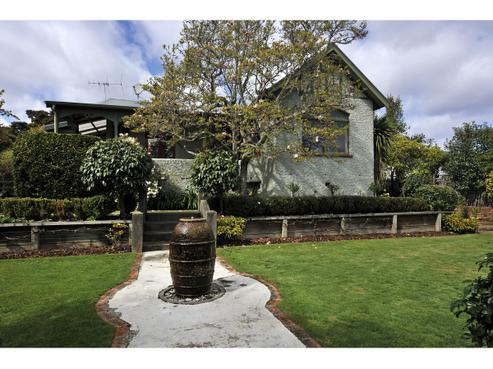 18 Crescent Street, Richmond