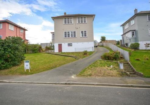 59 Panmure Avenue, Calton Hill