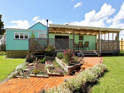 1 Whakapaki Street, Urenui