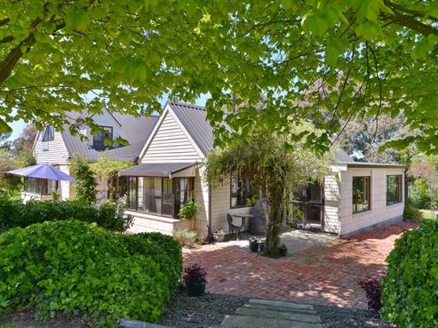 16 Carrs Road, Loburn