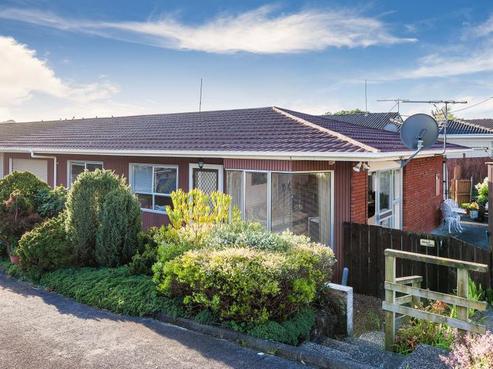 1/4212A Great North Road, Glendene