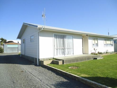 14 Tait Drive, Greenmeadows