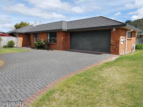 6 Ashmore Place, Fairy Springs