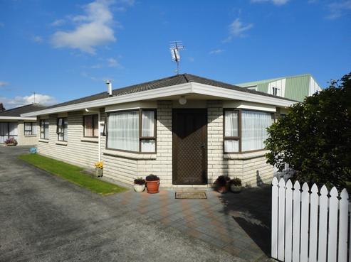 6 Milmoe Street, Hawera