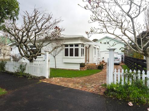 12 Wairere Avenue, Mount Albert