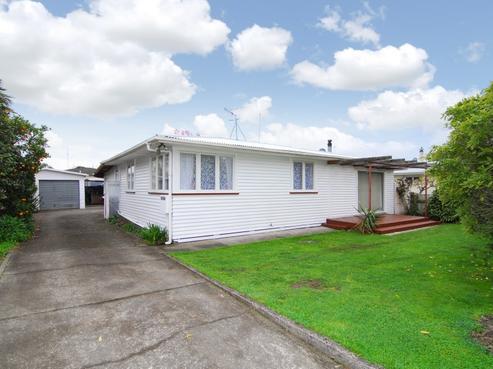 111 Norton Road, Akina