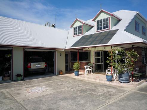 14 Robinson Road, Whitianga