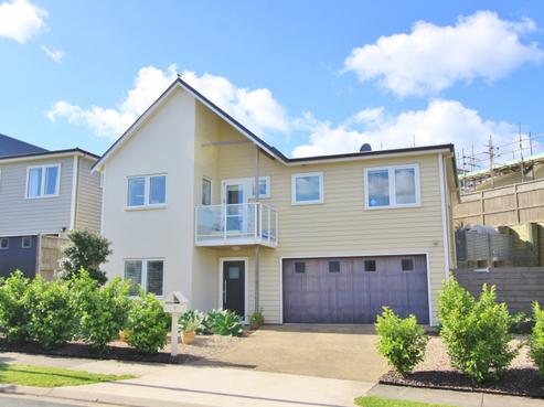 8 Cape Cod Drive, Gulf Harbour
