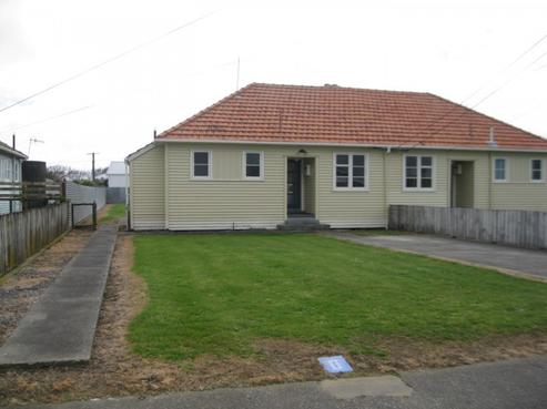 17 Whyte Street, Foxton