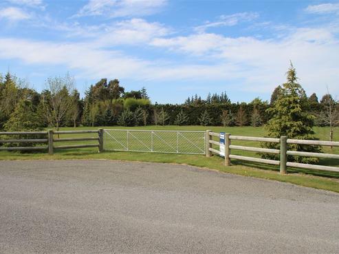 1/889 Sandy Knolls Road, West Melton