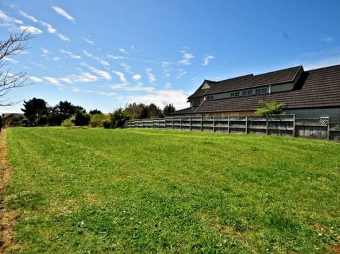 61 Keswick Crescent, Huntington