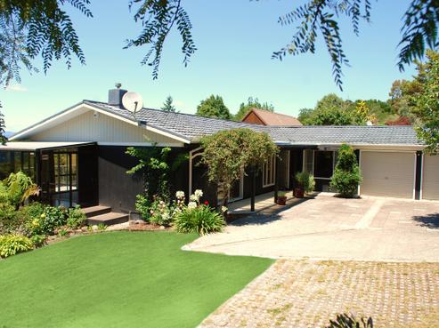 32 Ewing Grove, Acacia Bay
