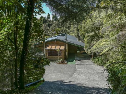 326 Huia Road, Titirangi