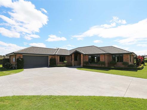 64 Cochrane Road, Ngahinapouri