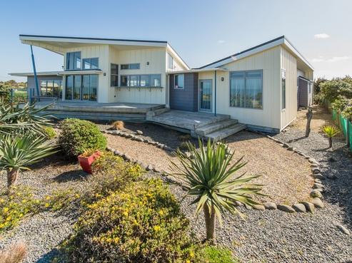 44 Longbeach Drive, Castlecliff