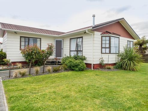 2 Sheffield Place, Springvale