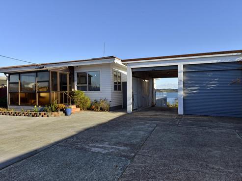 755 Whangaparaoa Road, Manly