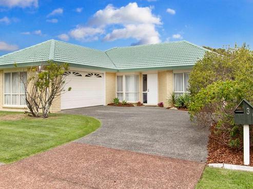 39 Bob Charles Drive, Golflands