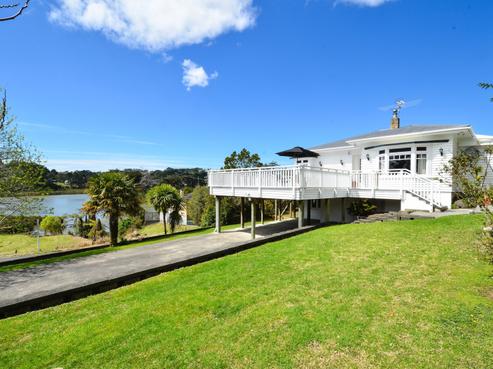6 Kent Street, Riverhead