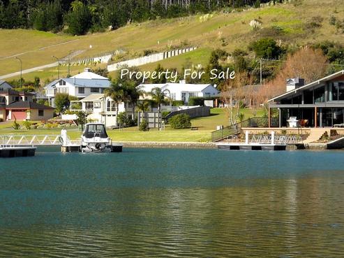 340 Waterways Parade, Pauanui