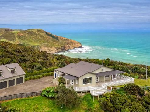 14A Ngatira Road, Muriwai
