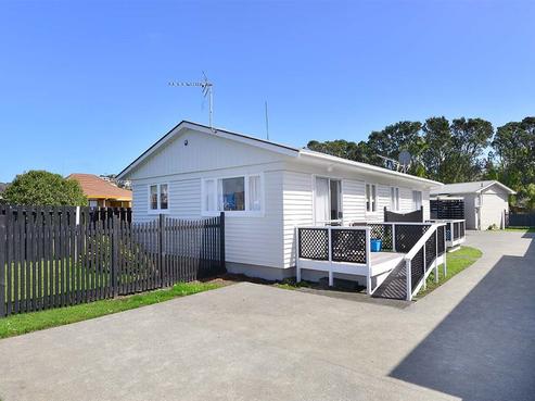 1/17 West Hoe Road, Orewa