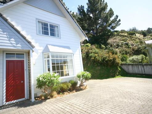 19B Percy Dyett Drive, Karori