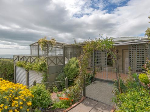 83 Moncks Spur Road, Redcliffs