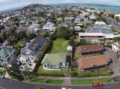 4 Russell Street, Stanley Point