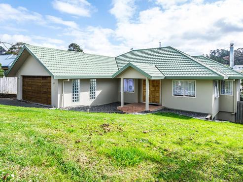 27 Rifleman Rise, Unsworth Heights