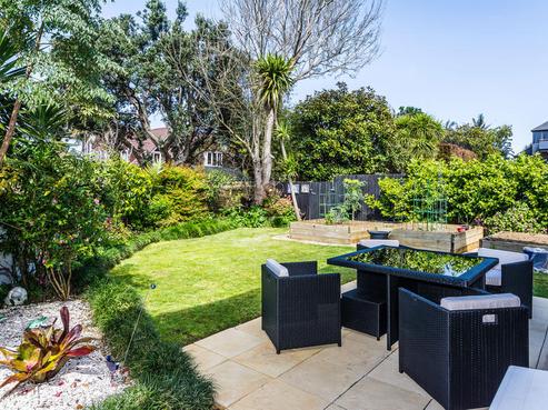 6A Milford Park Place, Milford