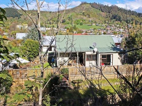 2/7 Broadfield Place, Nelson South