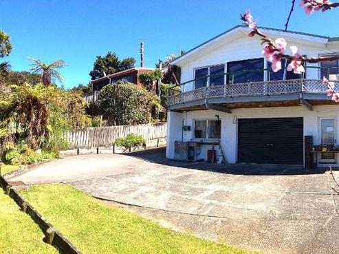 390 Huia Road, Titirangi