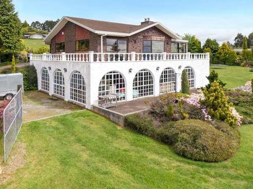5 Morel Place, Acacia Bay