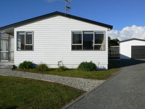 25 Reeves Street, Waikanae Beach