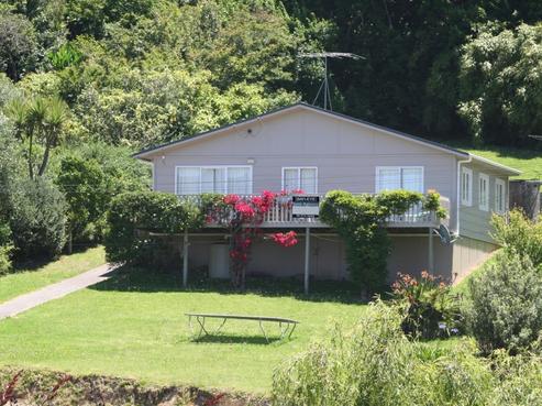 42 Lannan Road, Surfdale