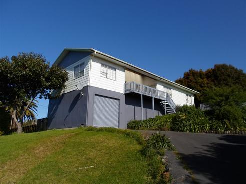 2 Toetoe Road, Otaika