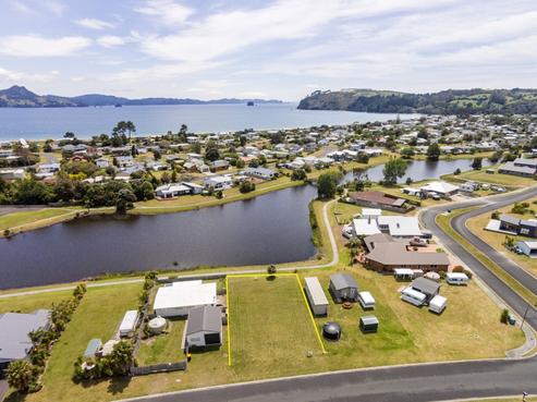 41 Scott Drive, Cooks Beach