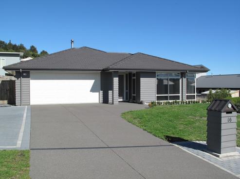 16 Coprosma Crescent, Waipahihi
