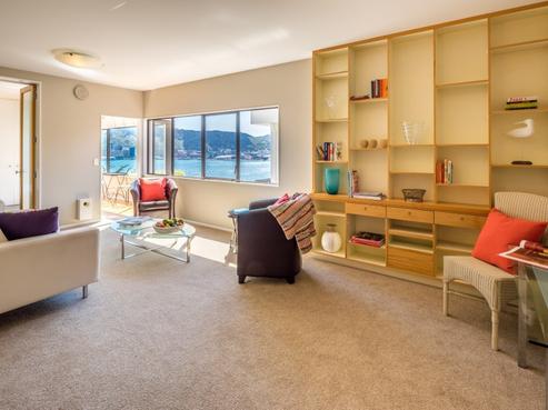 8/9 Wilkinson Street, Oriental Bay